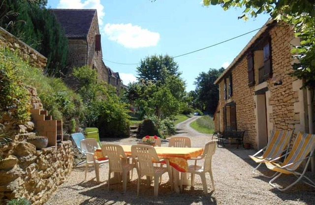 Charming 3-Bedroom House with Terrace Near Sarlat in Dordogne