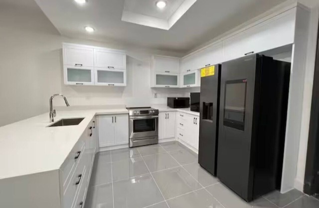 Charming 1-bedroom apartment with AC, WiFi in enjoyable Kingston