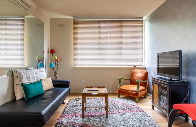 Charming 1 Bedroom Apartment in Vibrant South Yarra