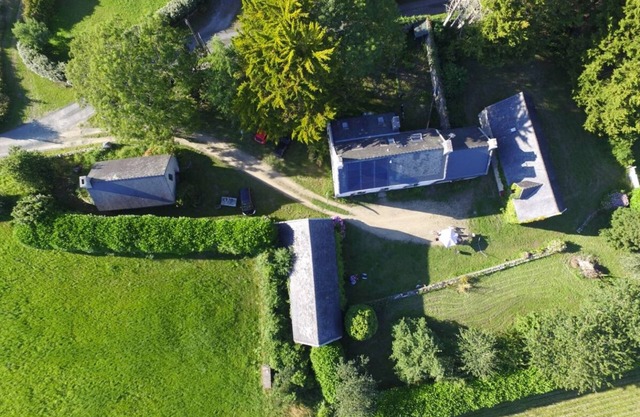 Charming 18th century Breton farmhouse in a quiet location