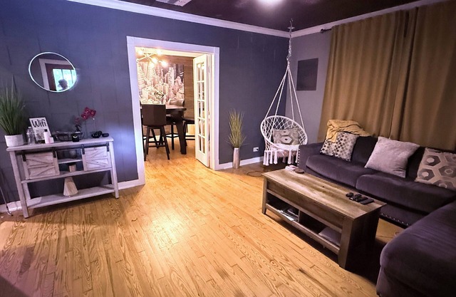 Charming 1930's Downtown New Braunfels Home only half of mile from city center