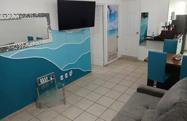 Charming 2-bedroom apartment in marvelous Puerto Vallarta with AC, WiFi