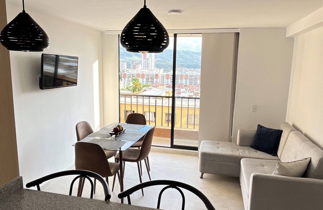Charming 2-bedroom apartment in peaceful Floridablanca with great location