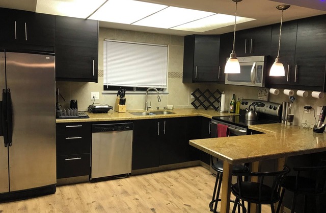 Charming 2-bedroom apartment with AC, WiFi in brilliant Las Vegas