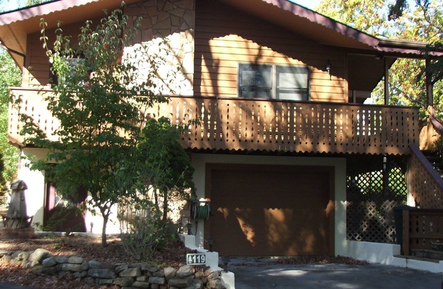 Charming 2-bedroom mountain chalet in fabulous Blue Ridge Mountains