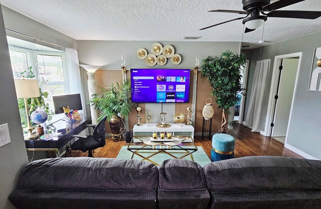 Charming 2-bedroom Private Space with WiFi, AC in welcoming Palm Bay, FL