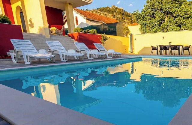 Charming 2-bedroom villa in beautiful Blagaj with AC, WiFi