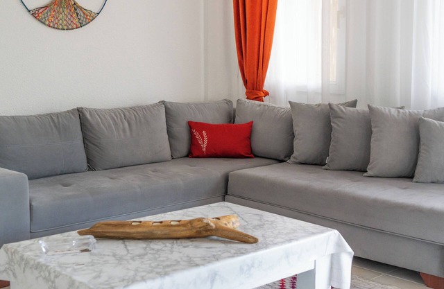 Charming 2-bedroom villa with AC and WiFi in brilliant Muğla