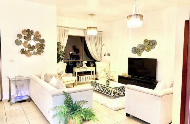 Charming 2bedroom apartment in Jbr with Full Sea view & The Dubai Ferris Wheel
