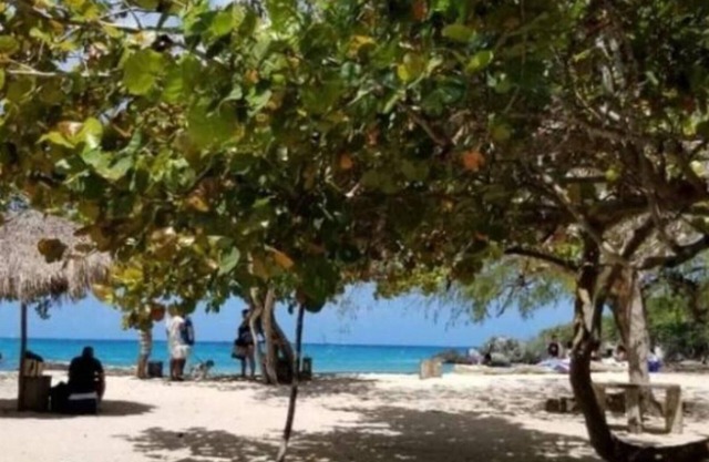 Charming 3-bed Villa in St Ann bay nr Cove Beach!