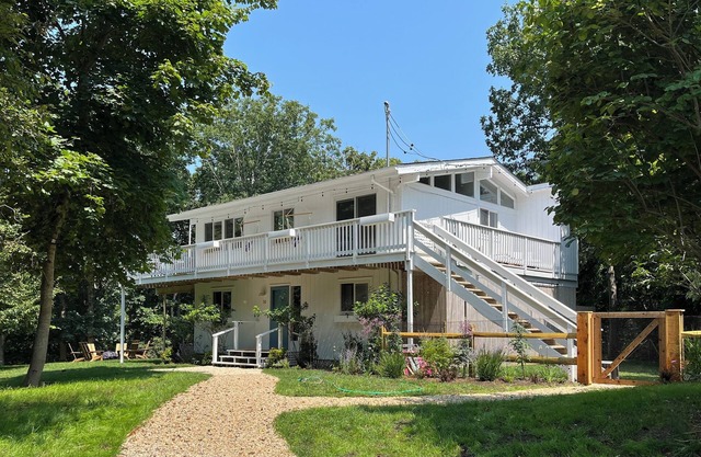 Charming 3-bedroom cottage in Montauk with privacy and amazing sunsets