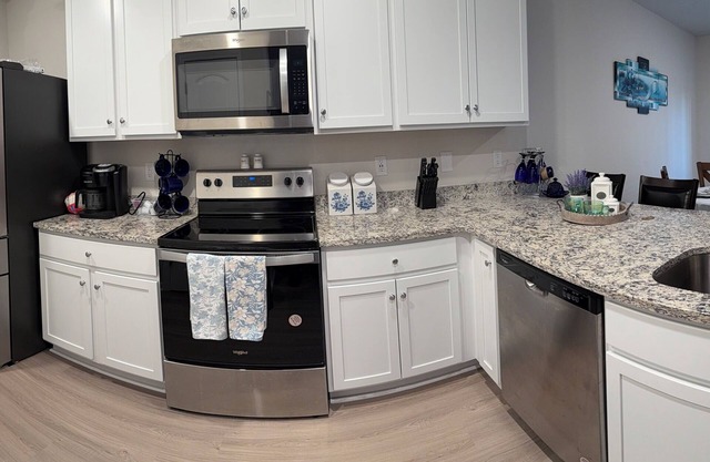 Charming 3-bedroom house in marvelous Charlotte with AC, WiFi