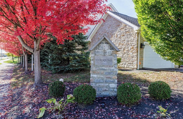 Charming 3-bedroom townhome with finished basement luxurious neighborhood Dublin