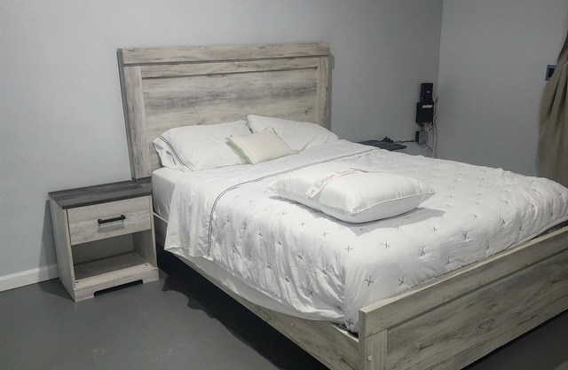 Charming 4-bedroom house with WiFi and AC in Marbella. Relax and enjoy !