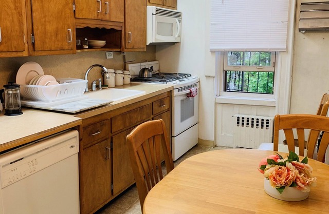Charming Bedstuy Brownstone