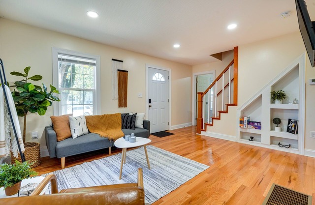Charming Boho Home Near OSU, Short North, Downtown