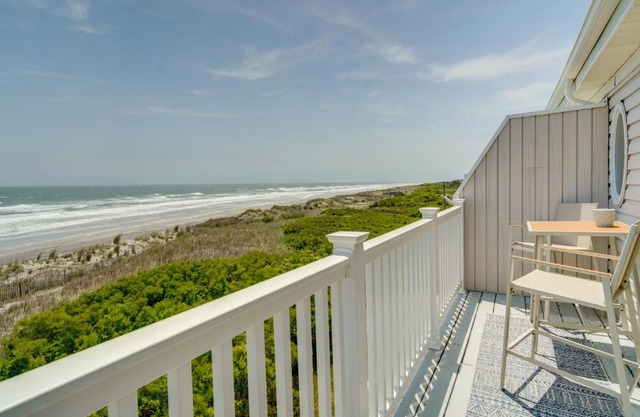 Charming Brigantine Condo Rental Steps to Beach!