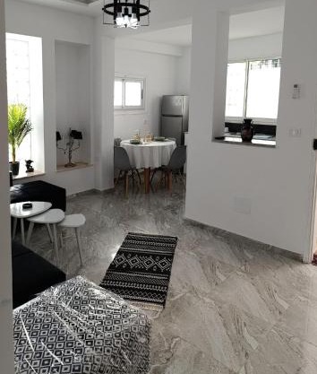 charming bright house la marsa