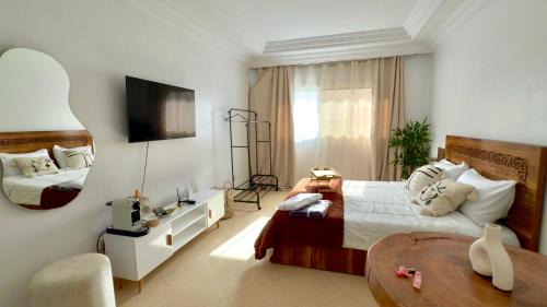 Charming City Retreat in Agdal- Walk to Arribat Center & Train