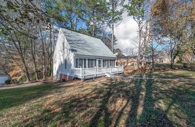 Charming Colonial Williamsburg Cottage Home w/add'l storage, Pet Friendly!