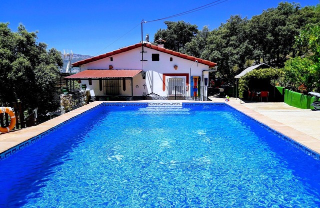 Charming cottage with private pool for relaxing - Beautiful views (2-5 guests).