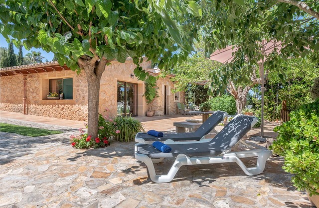 Charming Country House with Garden, Terrace & Wi-Fi; Parking Available