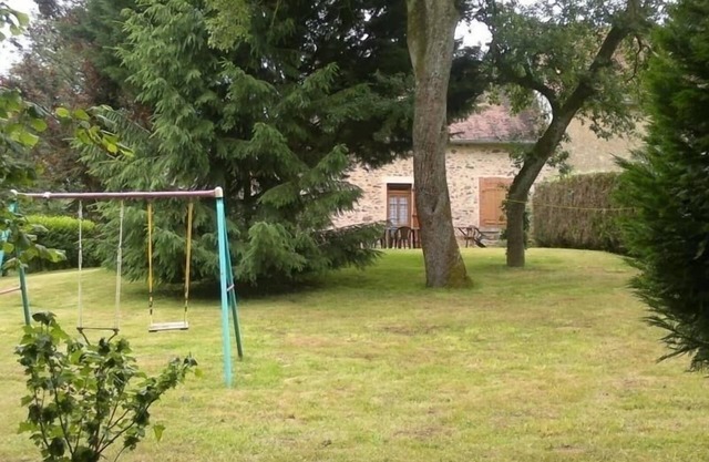 Charming Countryside Home with Garden Near Eguzon Lake & Gargilesse-Dampierre