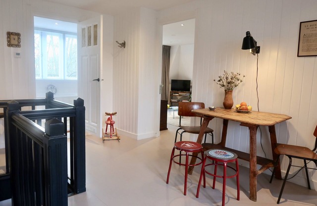Charming Dike House - Private Floor - Green view