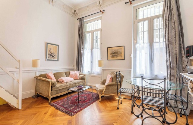 Charming duplex with 1 bedroom