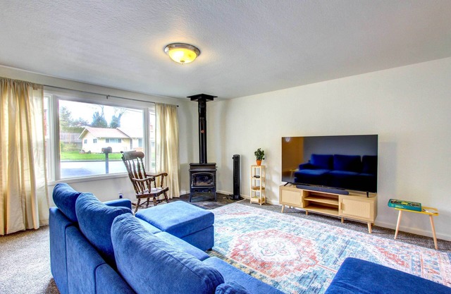 Charming Eugene Vacation Rental - 3 Mi to Downtown