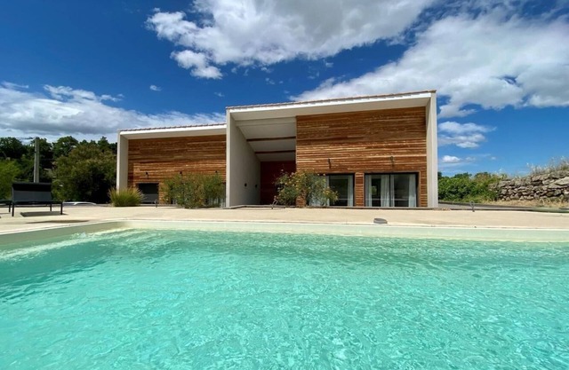 Charming house with private pool in the heart of the Corbières, between sea and mountains