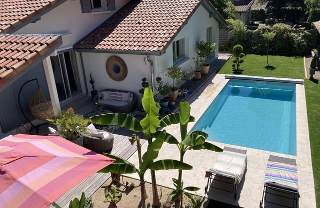 Charming villa with heated pool