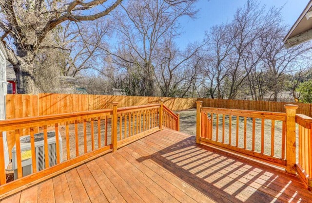 Charming, Freshly Renovated Home Renovated Home W/Large Backyard