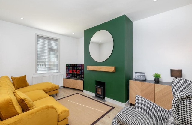 Charming Gateshead Retreat - Close to Newcastle - Angel of the North