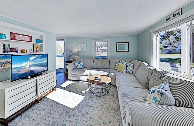 Charming Getaway w/ Spacious Backyard - Walk Beach & Harbor