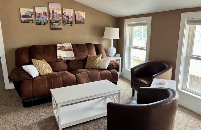 Charming historic House in cozy Sunnyside Neighborhood
