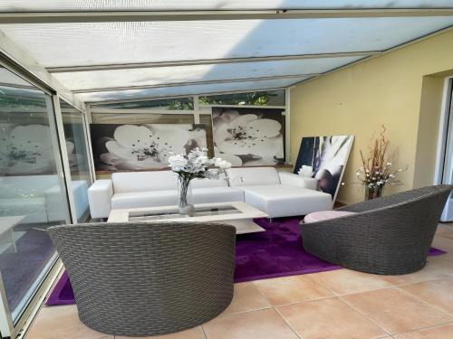 Charming Home in Saint-Pavace near Le Mans