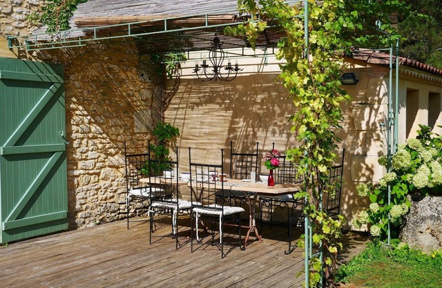 CHARMING HOUSE IN BASTIDE COUNTRY