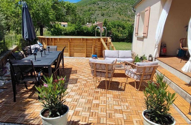 🏡 Charming House in Haute-Provence – Pool & Nature