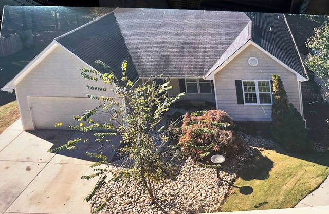 Charming lodge in peaceful Roswell with WiFi, AC and lots of fun around.