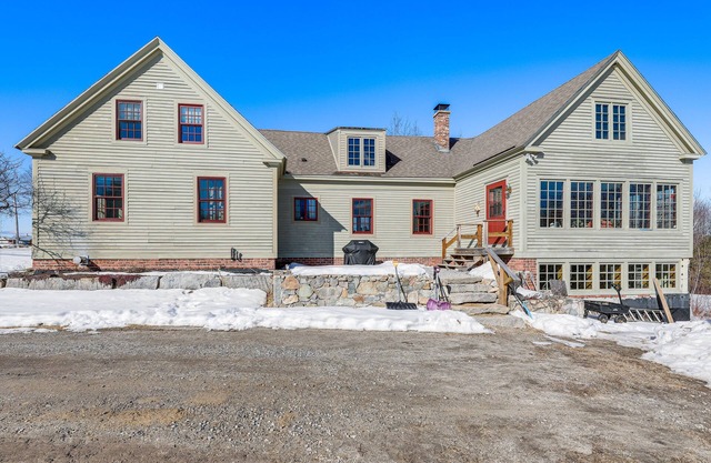 Charming Lovell Farmhouse - 17 Acres w/Mtn Views!