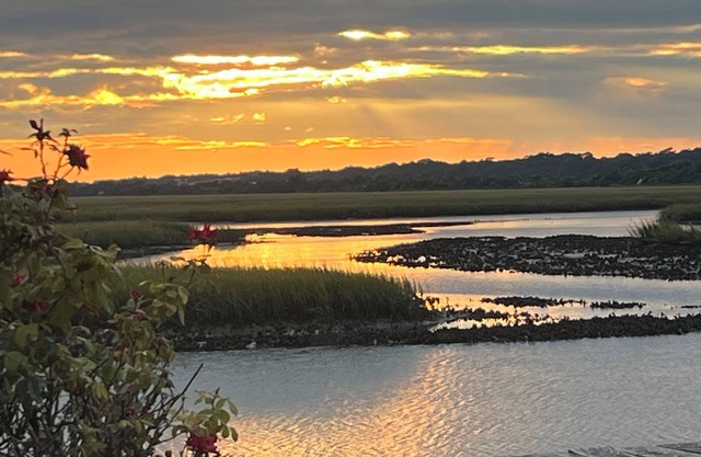 Charming new home nestled between Sunset Beach and Ocean Isle Beach