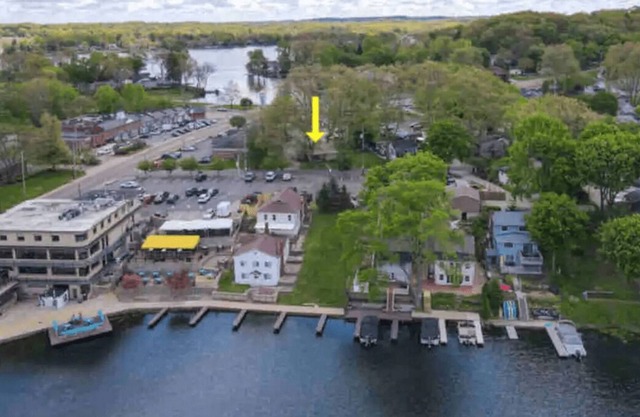 Charming PLX Cottage-LAKE VIEW