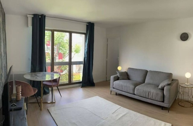 Charming renovated T1 Neuilly-sur-Seine : Mobility lease