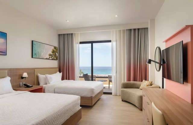 Charming Seaside Room w/Ocean Views – Pool, Beach Access & Free Parking