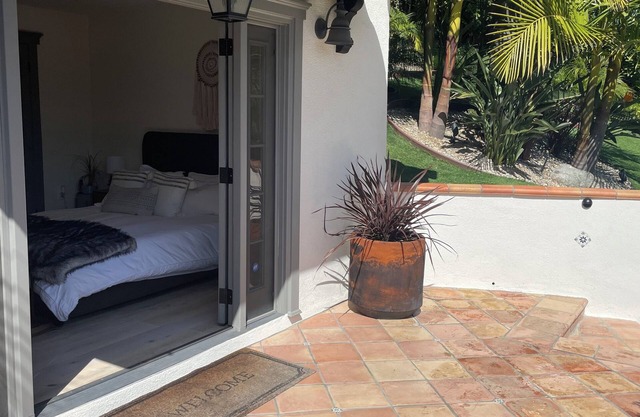 Charming studio behind gates, in terrific Location.