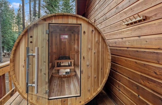 Charming Tahoe Vista Cabin w/Hot Tub & Views