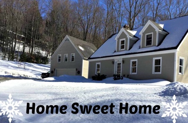 Charming VT home, Hot tub, pool, Fall, Winter and long term discounts, just ask!