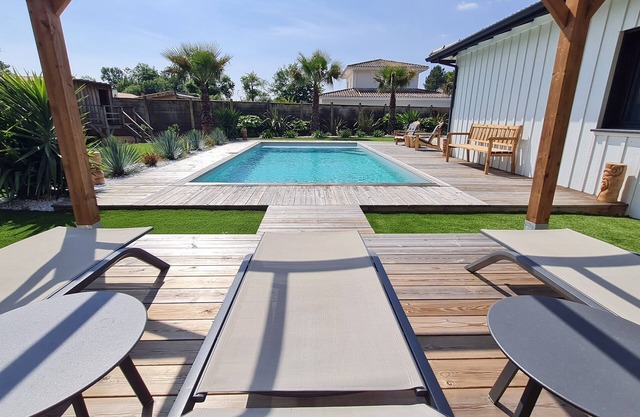 Charming wooden villa in the heart of Lège-Cap-Ferret