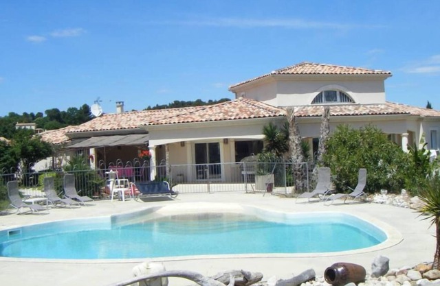 Charming zen villa, luxury, calm, view, Ardèche, Uzès, Avignon, Provence